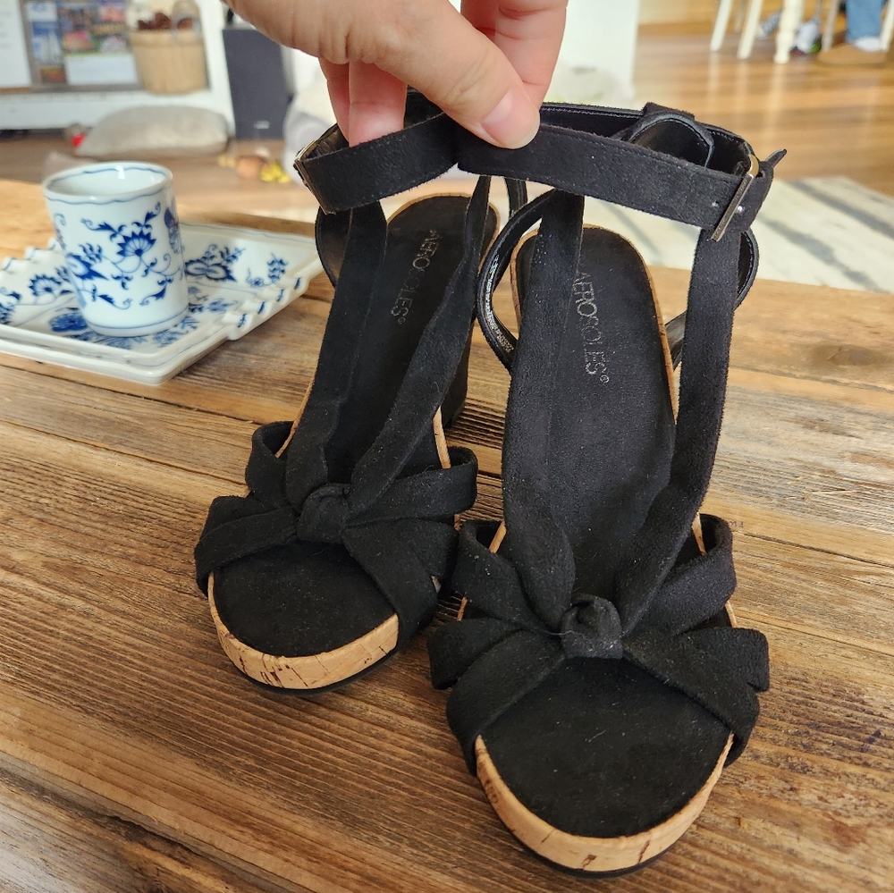 Aerosole pheonix wedge strappy heels